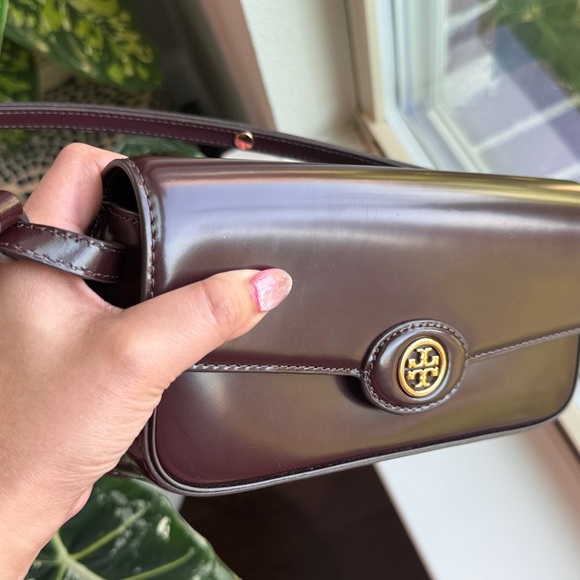 Tory Burch NWT Robinson Spazzolato Leather Shoulder Bag - Picture 9 of 11
